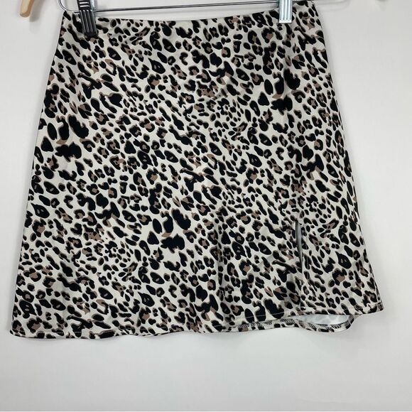Princess Polly yates satin leopard mini skirt 4 - Picture 1 of 10